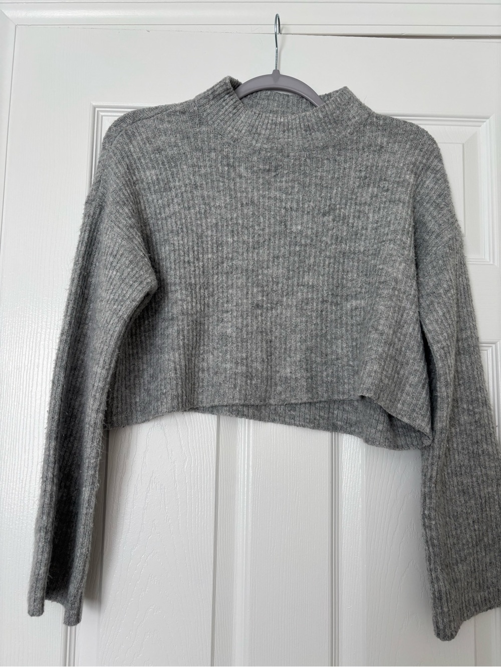 Divided Gray Cropped Ribbed Crew Sweater